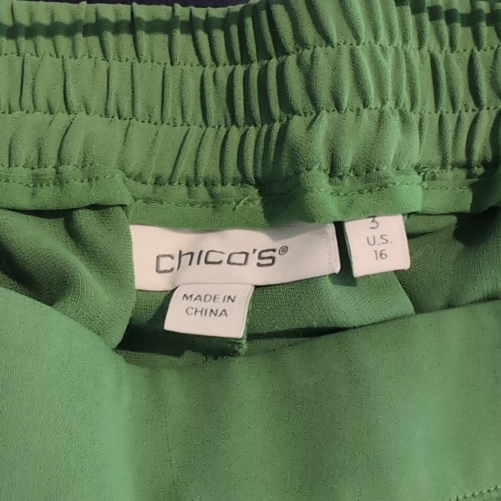 Chico's Spring Green Cropped Pants, 16/XL - Picture 2 of 7